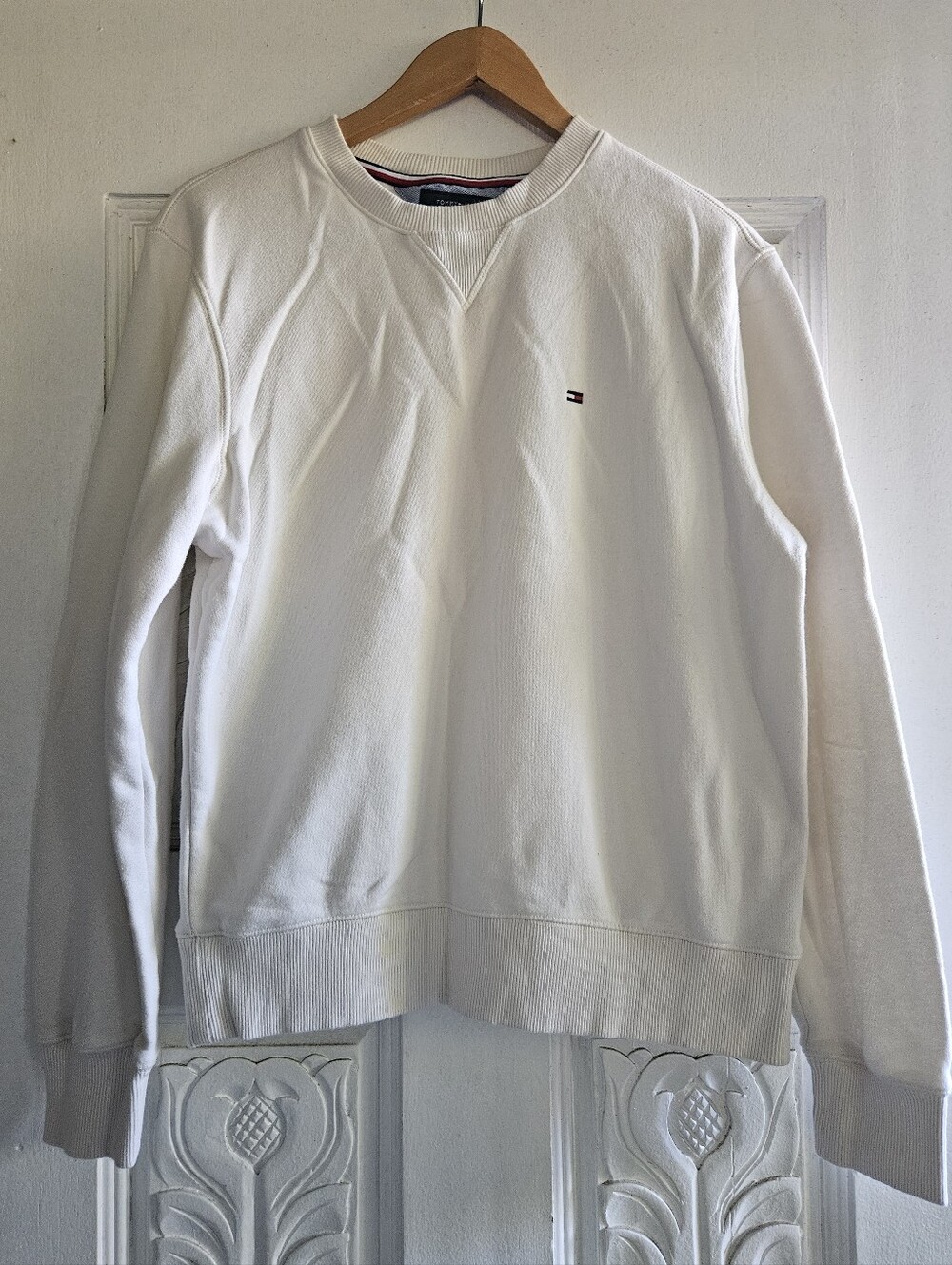 Tommy Hilfiger White Crewneck Sweatshirt Small